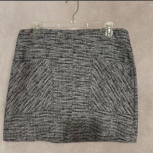 Le Lis Black and Gray Textured Mini Skirt